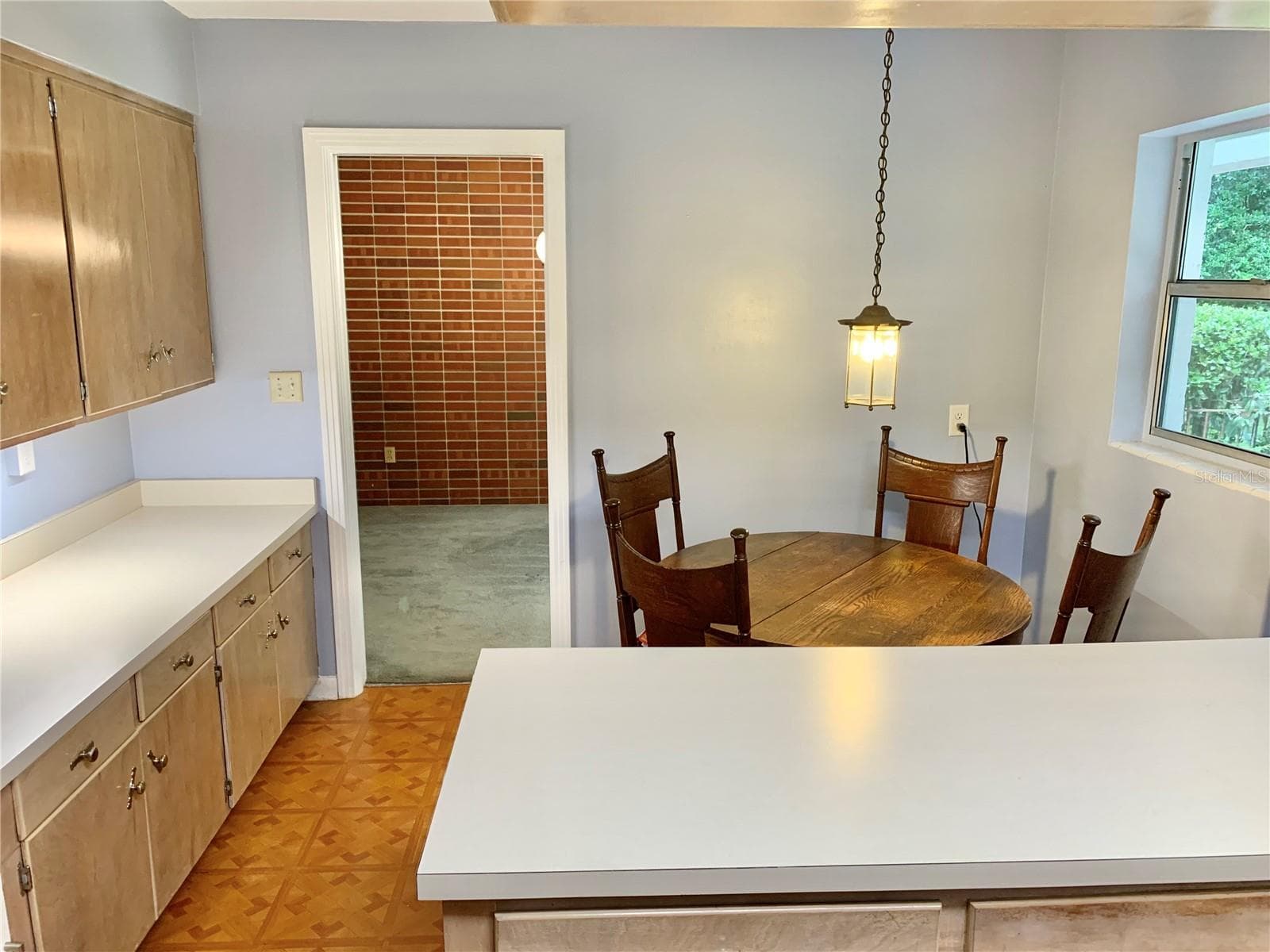 Breakfast area - 2238 NW 16TH AVE, GAINESVILLE