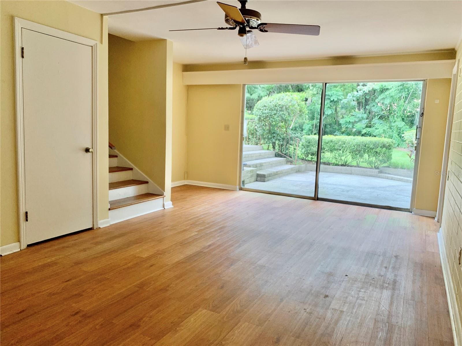 Family Room - 2238 NW 16TH AVE, GAINESVILLE