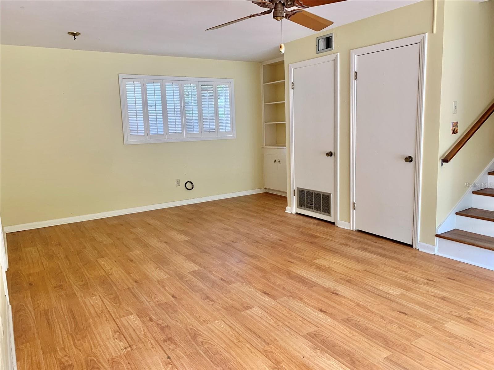 Family Room - 2238 NW 16TH AVE, GAINESVILLE