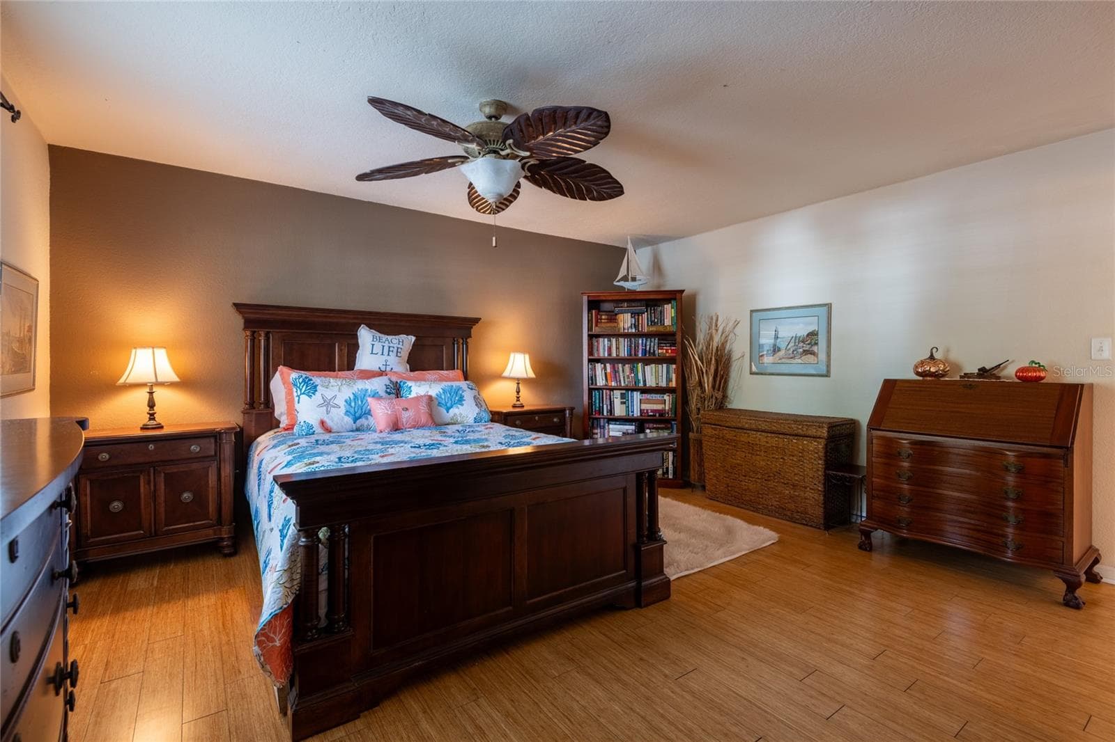 Condominium at 5132 BEACH DR SE #C, ST PETERSBURG, photo 17 of 41