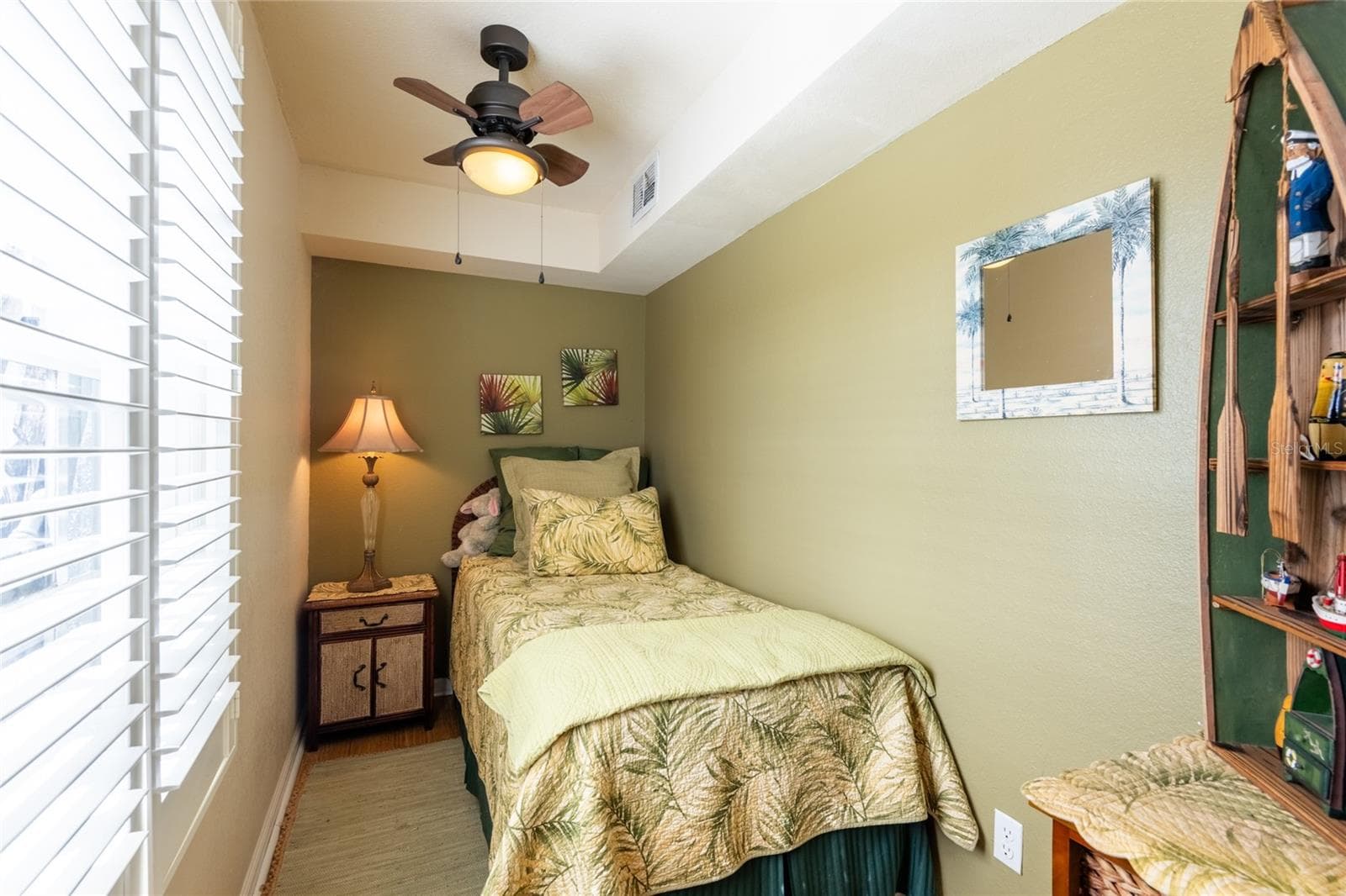 Condominium at 5132 BEACH DR SE #C, ST PETERSBURG, photo 26 of 41