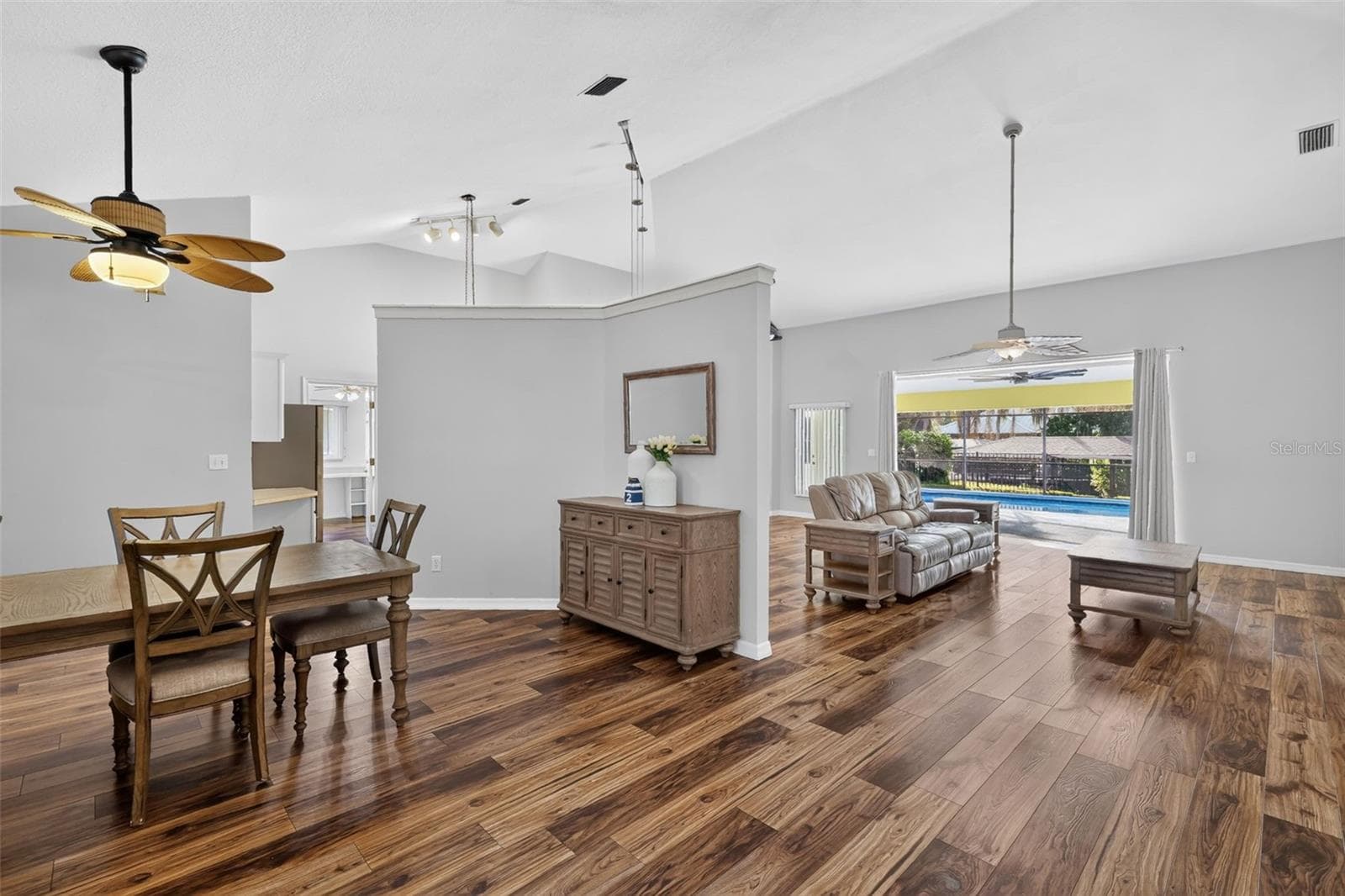 Single Family Residence at 35546 CEDAR LN, LEESBURG, photo 4 of 38