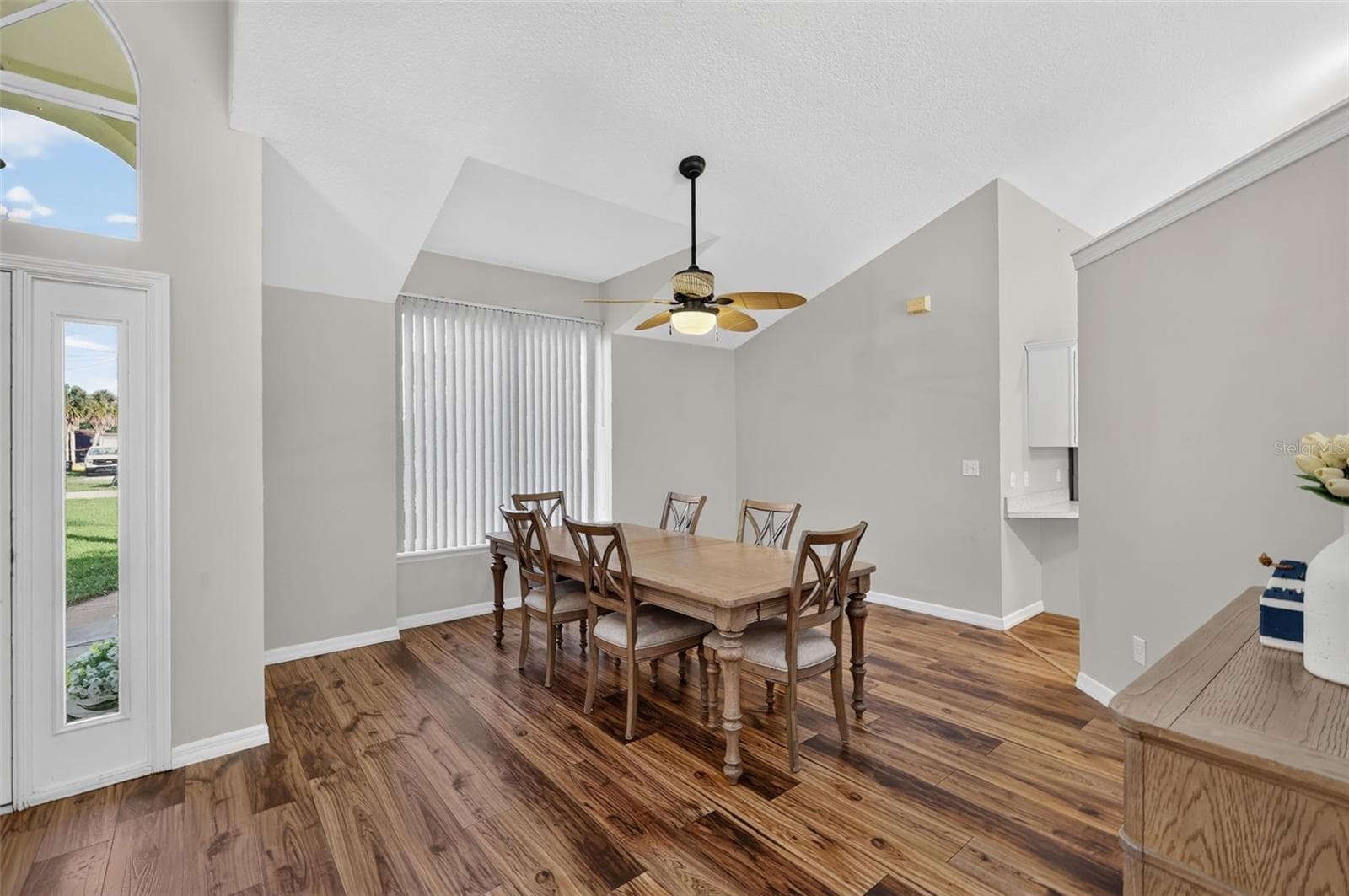 Single Family Residence at 35546 CEDAR LN, LEESBURG, photo 14 of 38