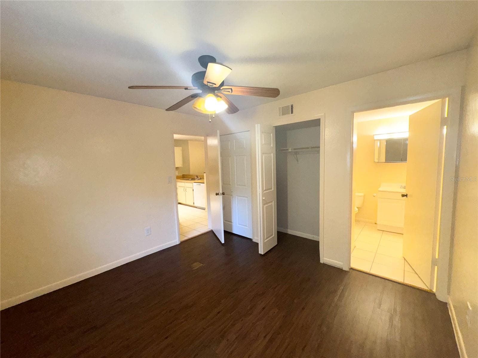 Condominium at 109 SE 16TH AVE #Q101, GAINESVILLE, photo 8 of 15