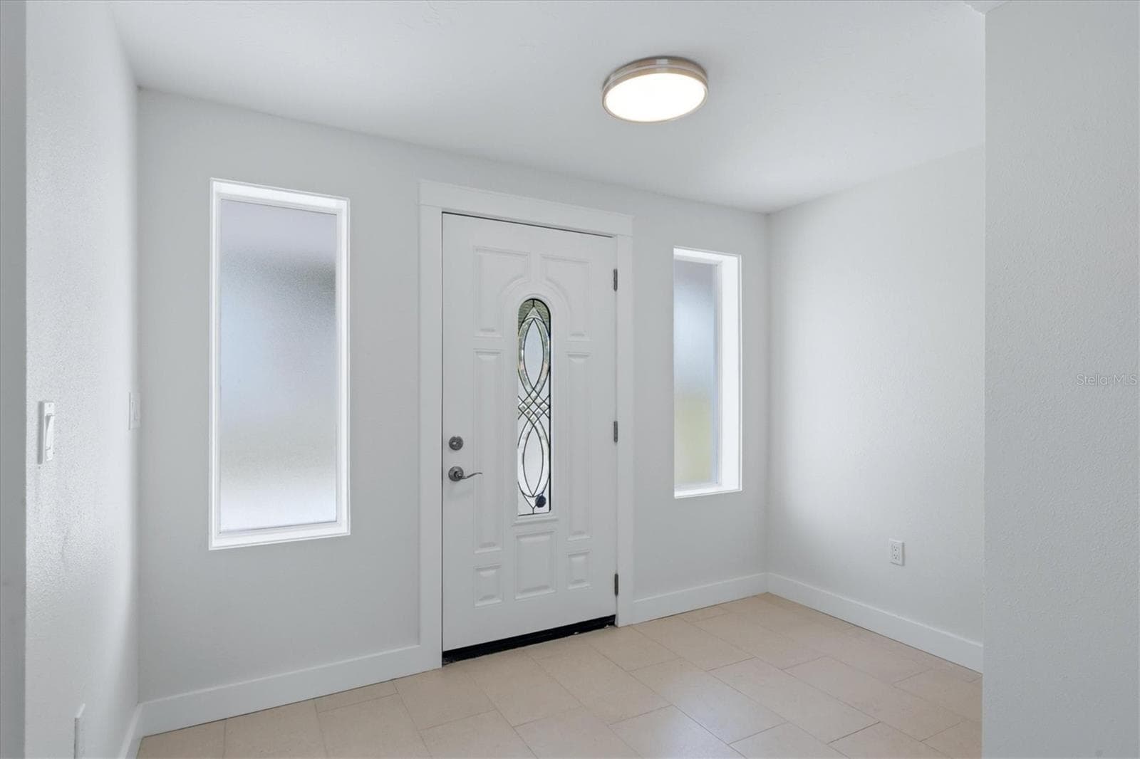 Single Family Residence at 286 MOUNT VERNON DR, VENICE, photo 4 of 45
