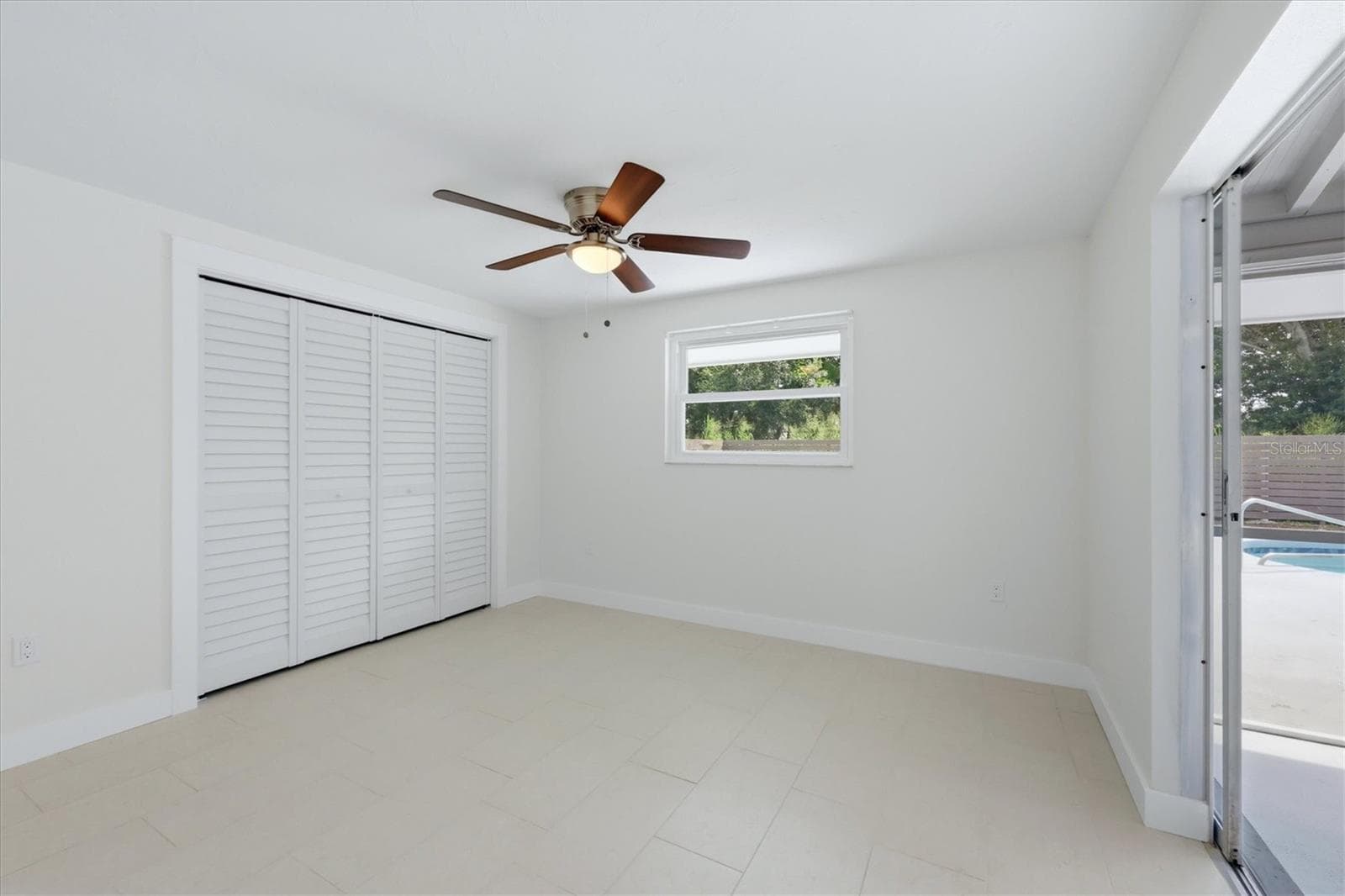 Single Family Residence at 286 MOUNT VERNON DR, VENICE, photo 16 of 45