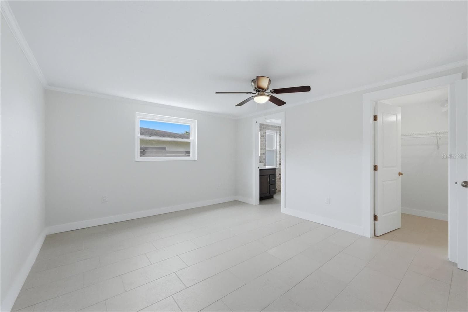 Single Family Residence at 286 MOUNT VERNON DR, VENICE, photo 19 of 45