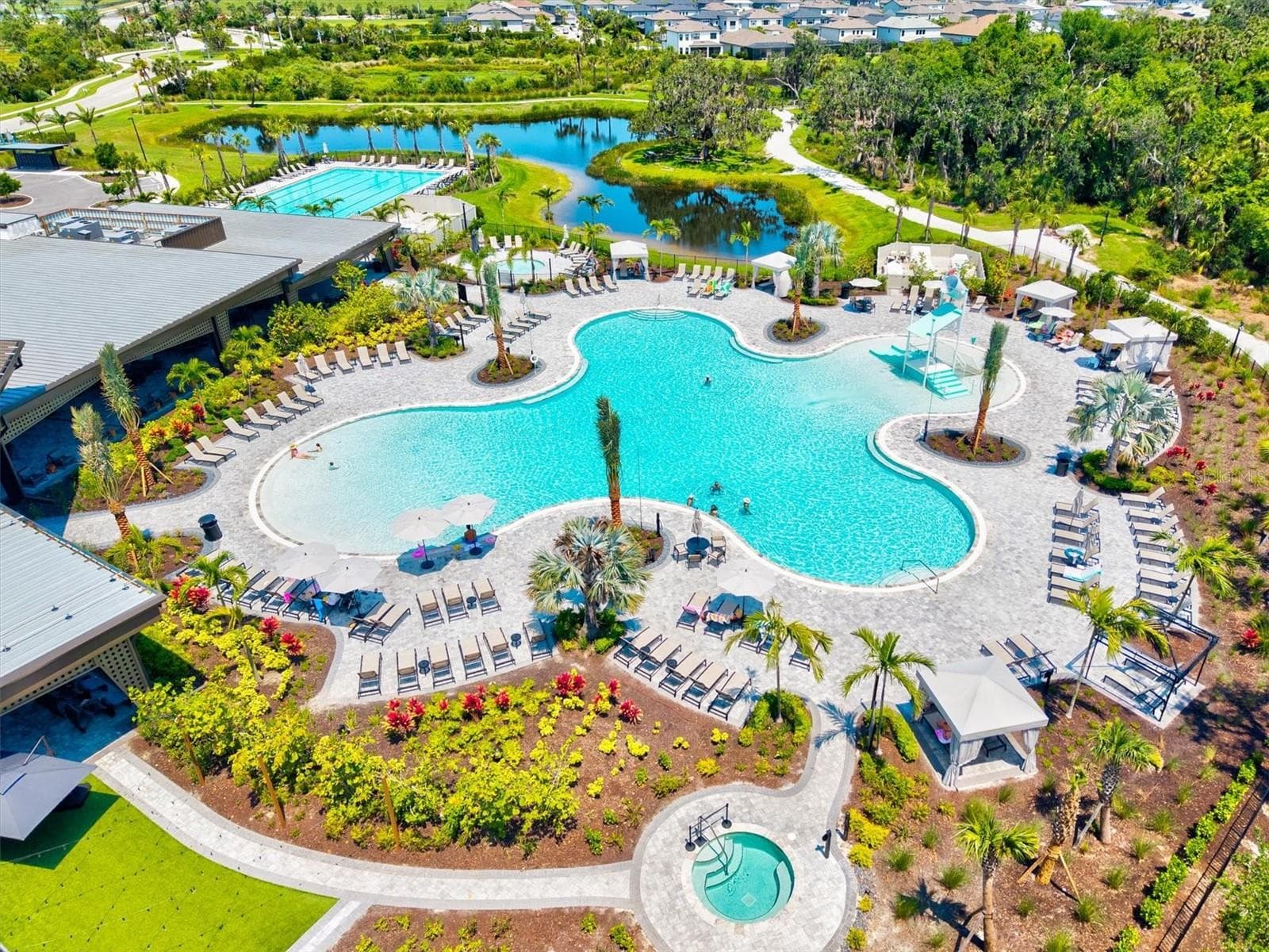 The popular HUB community center - 9297 TEQUILA SUNRISE DR, SARASOTA