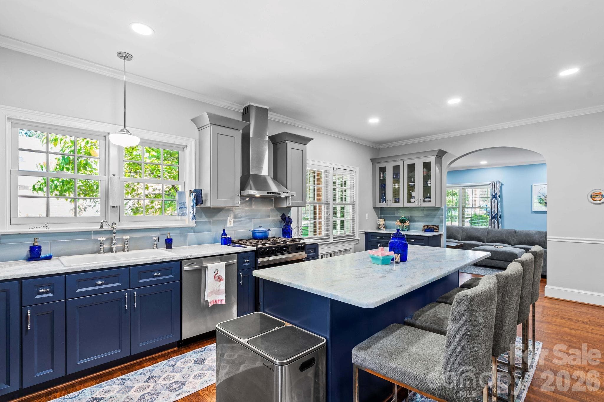 Single Family Residence at 221 Woodrow Avenue, High Point, photo 13 of 47