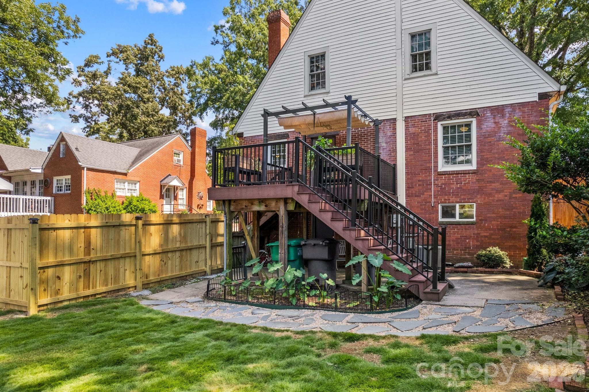 Single Family Residence at 221 Woodrow Avenue, High Point, photo 38 of 47