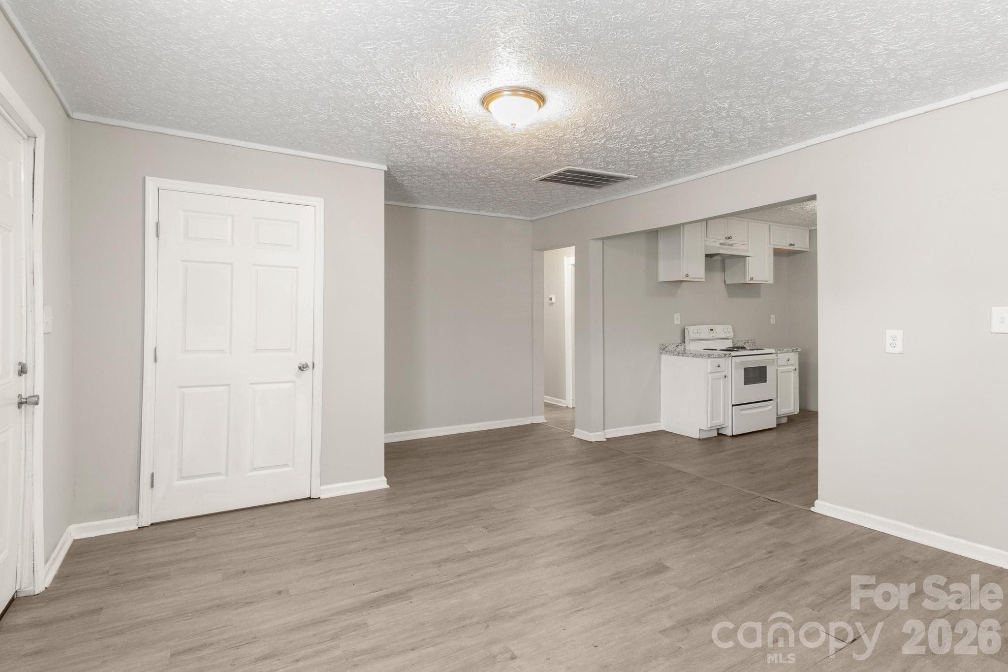 Single Family Residence at 411 S Thompson Street, Shelby, photo 5 of 18