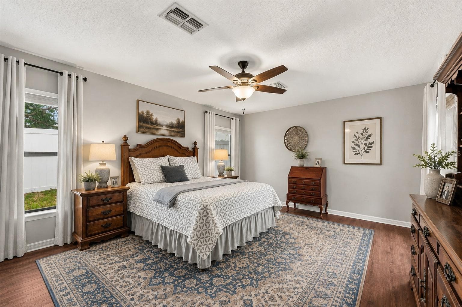MAIN BED - 4289 CASTLE AVE, SPRING HILL