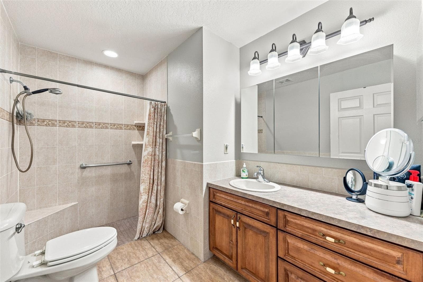 Single Family Residence at 4289 CASTLE AVE, SPRING HILL, photo 17 of 52