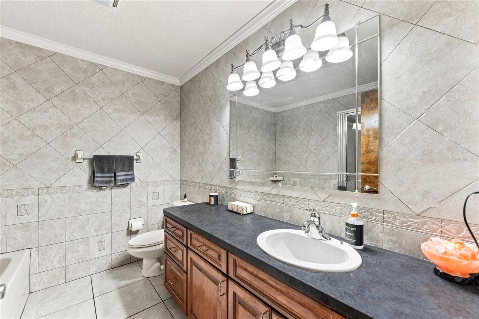 Single Family Residence at 4289 CASTLE AVE, SPRING HILL, photo 23 of 52