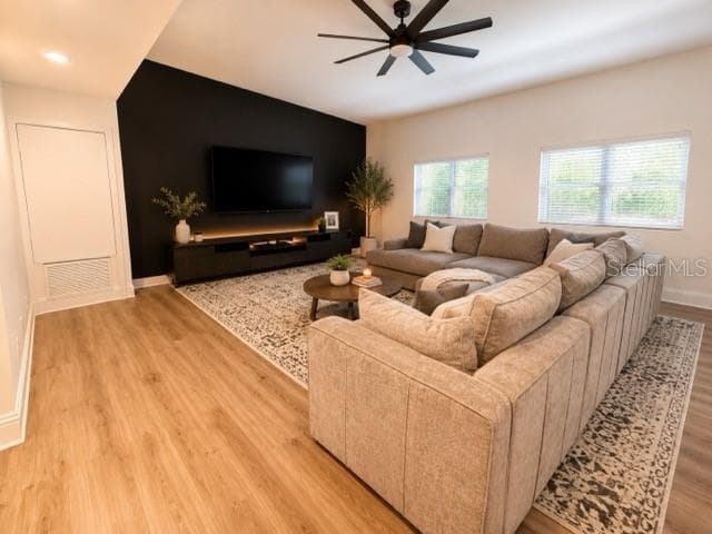 Single Family Residence at 1909 OLD SAWMILL RD, BRANDON, photo 6 of 17