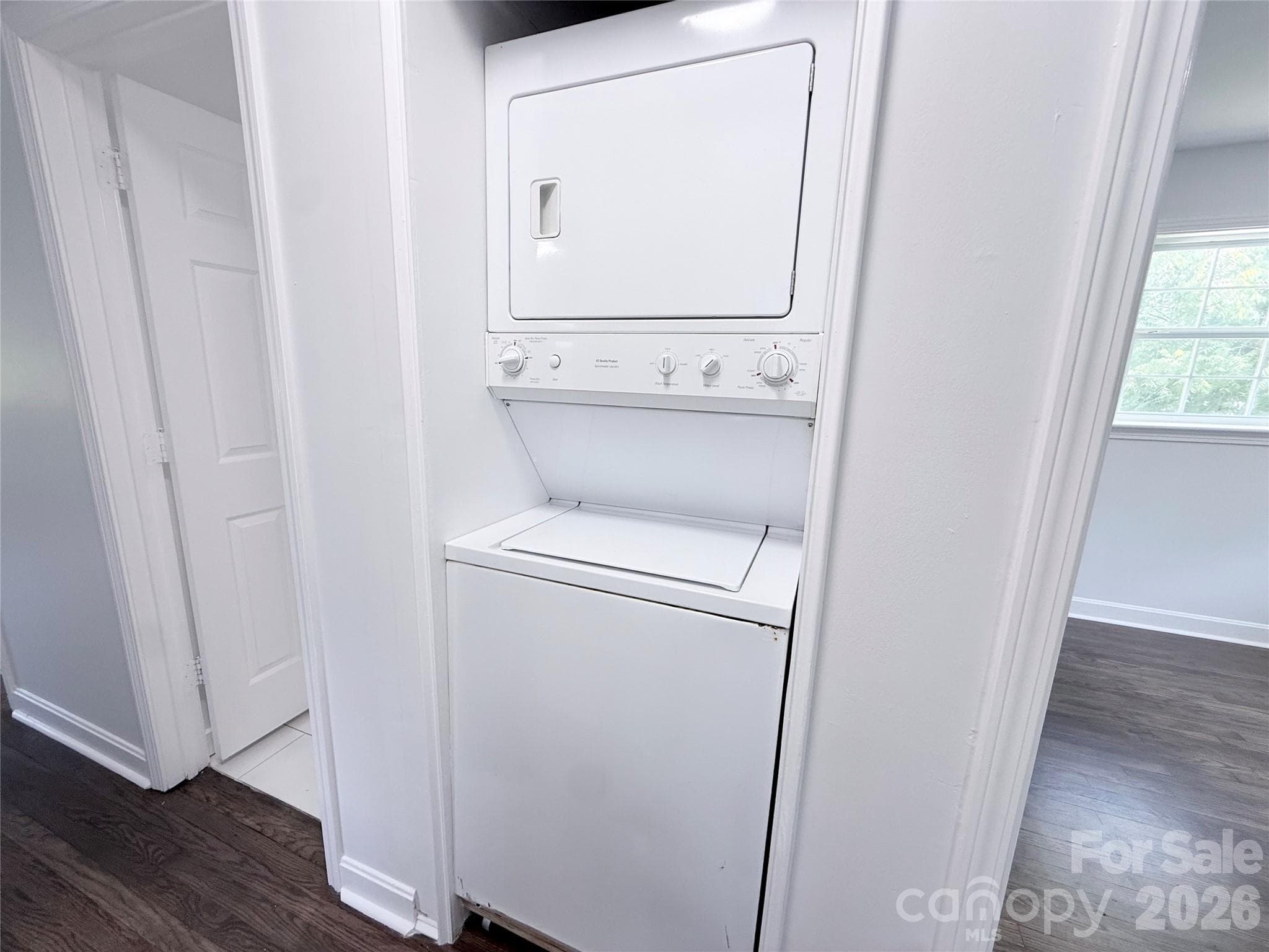 Laundry - 1507 W Horah Street, Salisbury