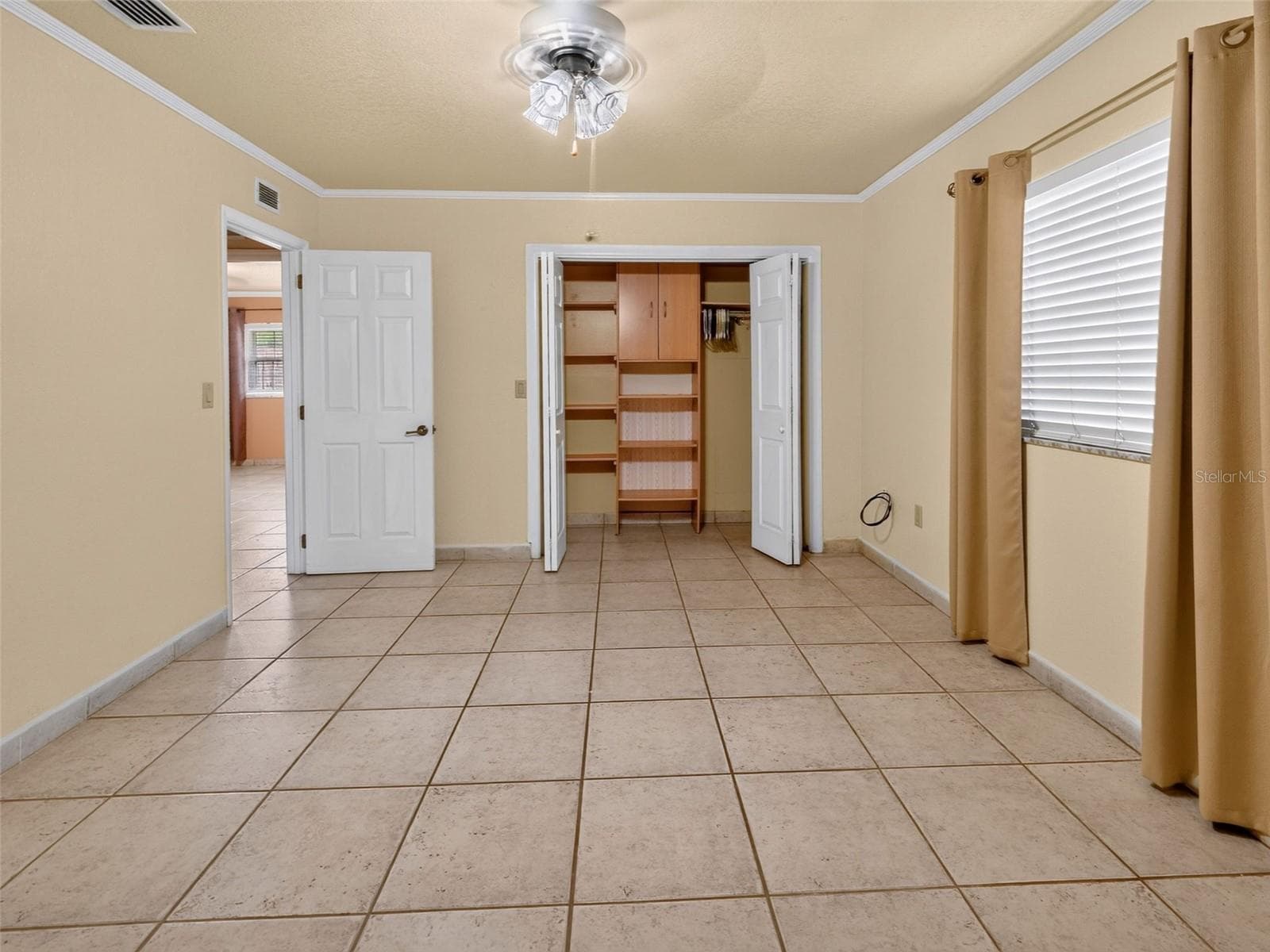 Single Family Residence at 8516 TWIN LAKE BLVD, TAMPA, photo 20 of 50