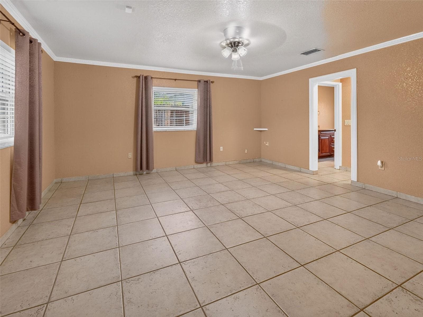 Single Family Residence at 8516 TWIN LAKE BLVD, TAMPA, photo 23 of 50