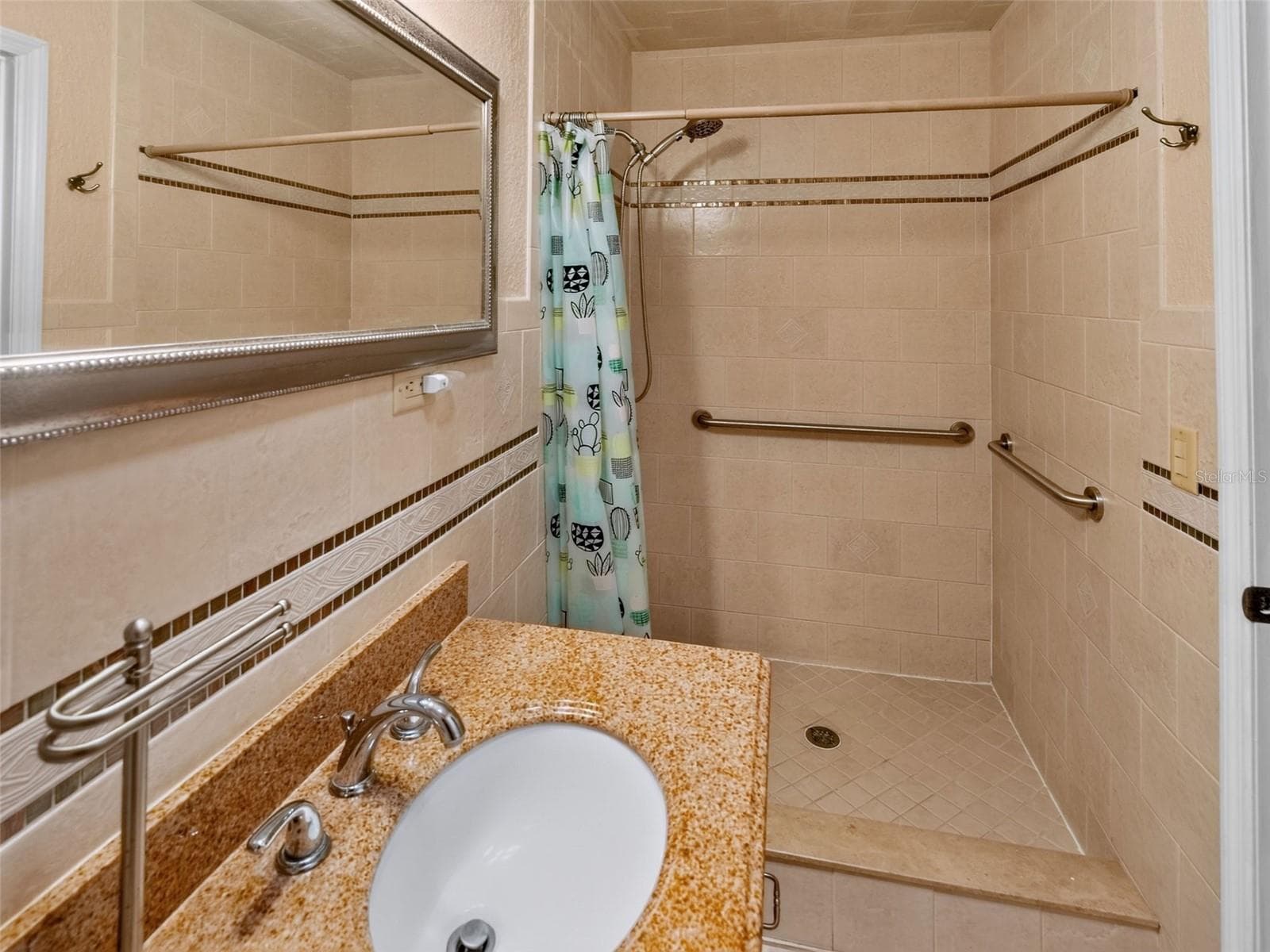 Single Family Residence at 8516 TWIN LAKE BLVD, TAMPA, photo 30 of 50