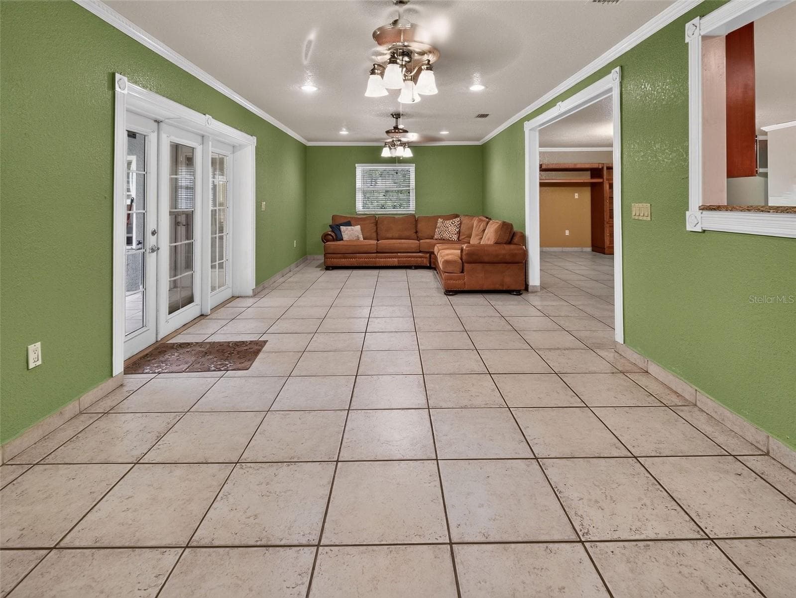 Single Family Residence at 8516 TWIN LAKE BLVD, TAMPA, photo 33 of 50