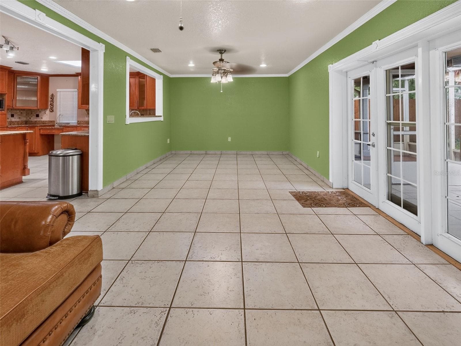 Single Family Residence at 8516 TWIN LAKE BLVD, TAMPA, photo 35 of 50