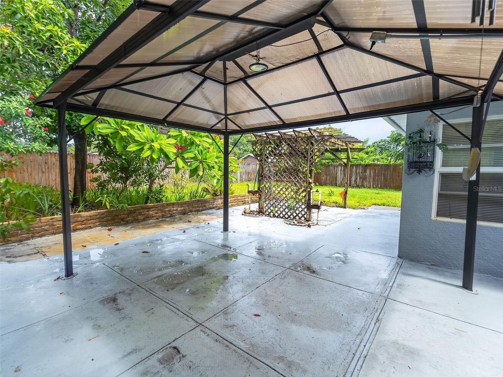 Single Family Residence at 8516 TWIN LAKE BLVD, TAMPA, photo 44 of 50