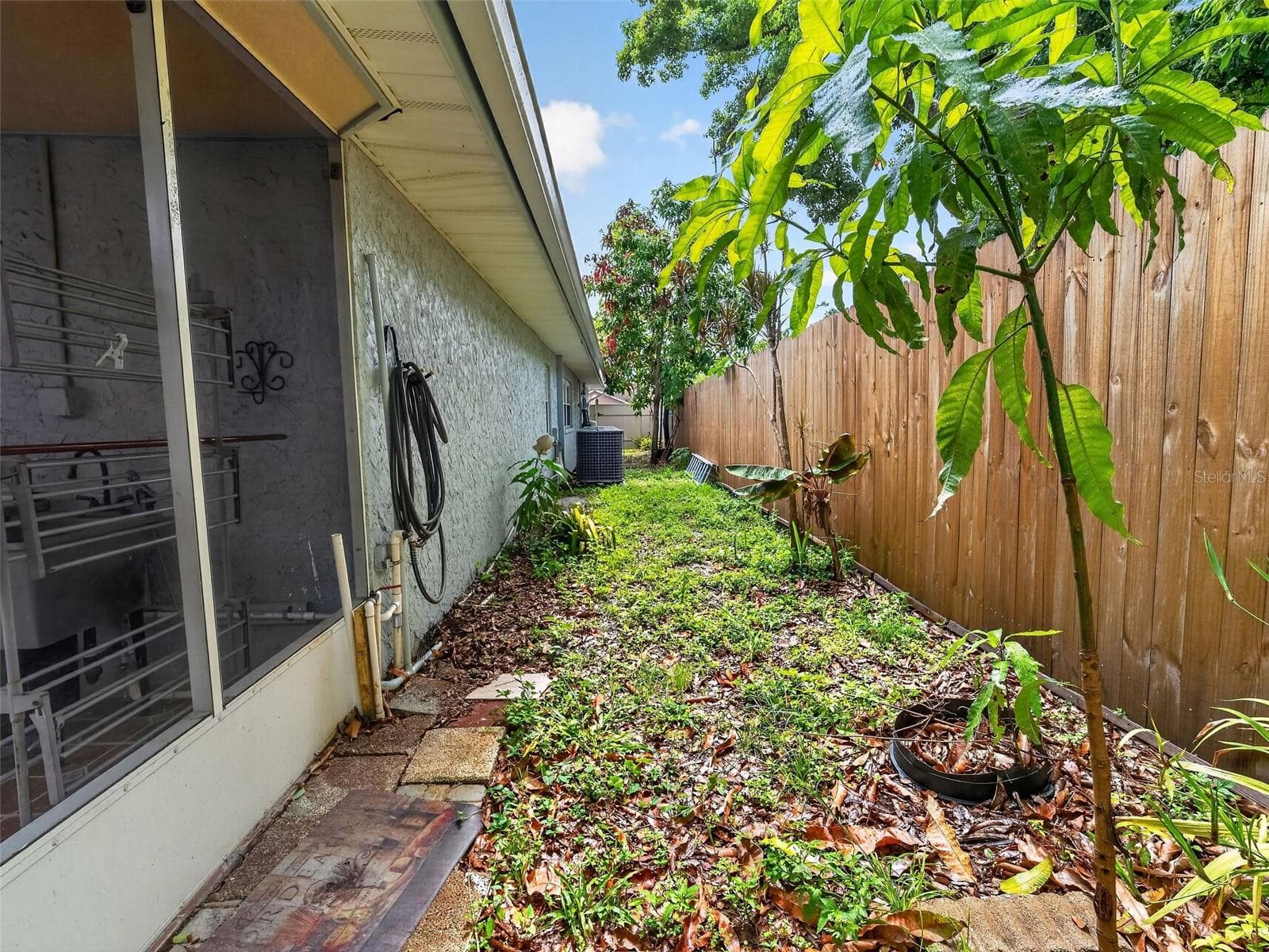 Single Family Residence at 8516 TWIN LAKE BLVD, TAMPA, photo 45 of 50