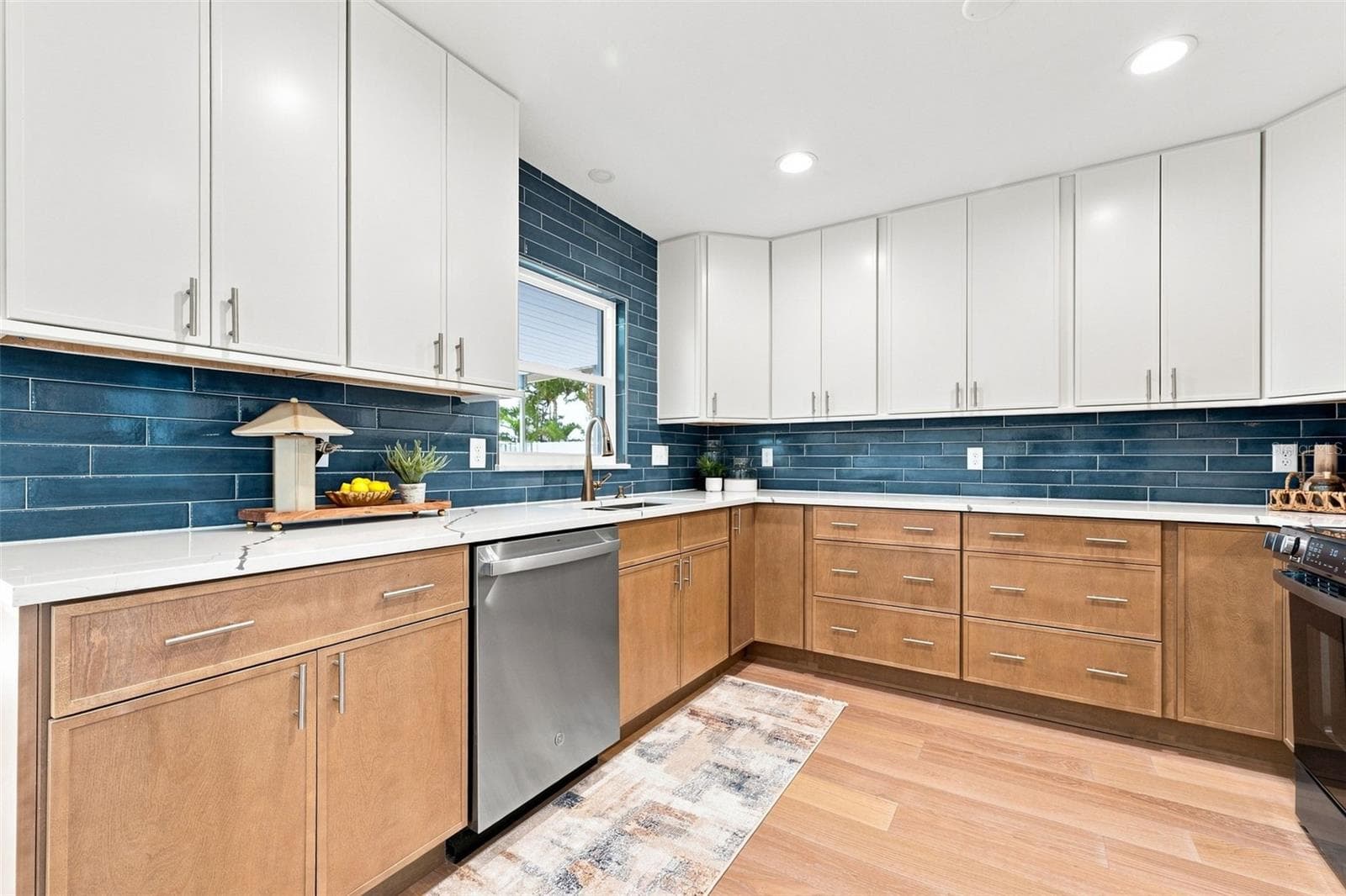 Beautifully designed kitchen. - 360 145TH AVE E, MADEIRA BEACH