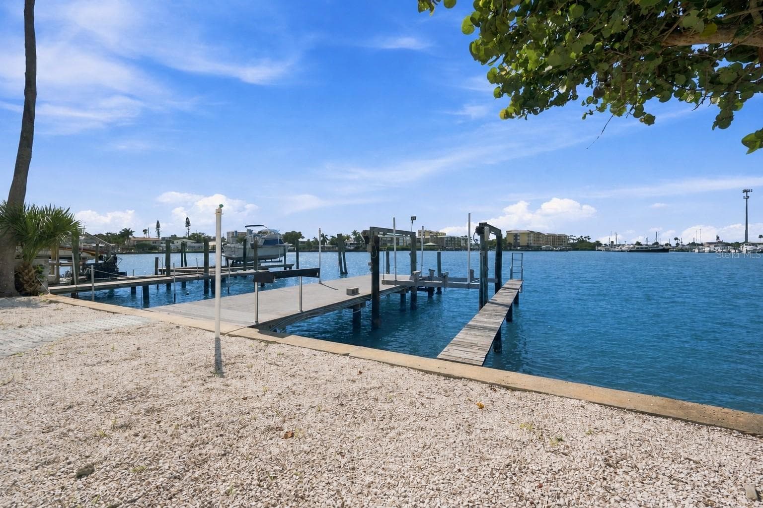 Sitting at the dock of the bay. - 360 145TH AVE E, MADEIRA BEACH