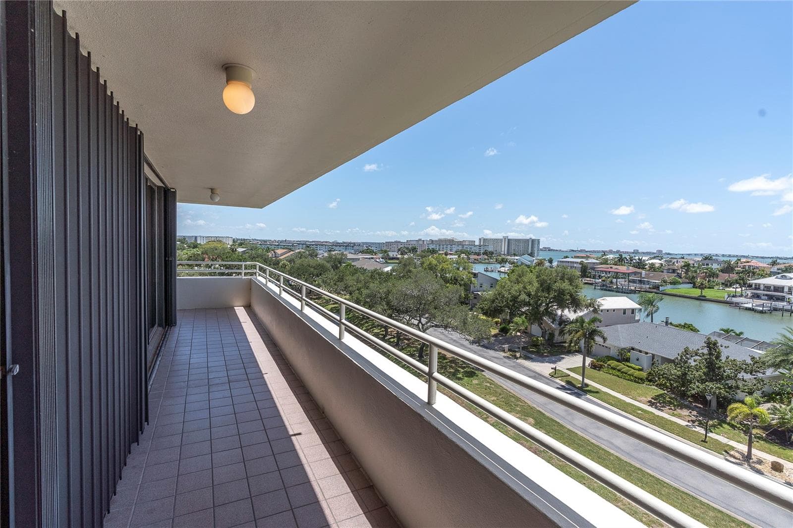 Condominium at 5950 PELICAN BAY PLZ S #601, GULFPORT, photo 5 of 39
