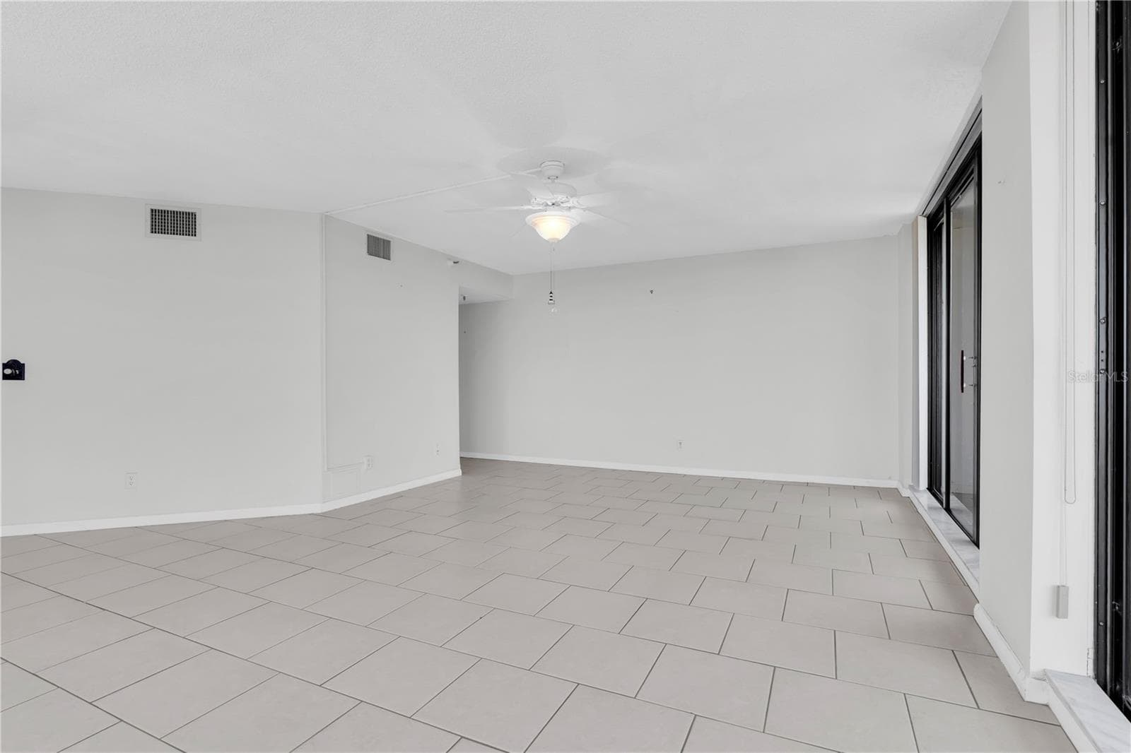 Main Living Space - 5950 PELICAN BAY PLZ S #601, GULFPORT