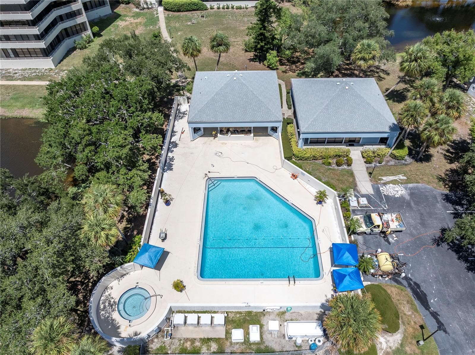 Pelican Bay Pool, Spa, Community Room - 5950 PELICAN BAY PLZ S #601, GULFPORT