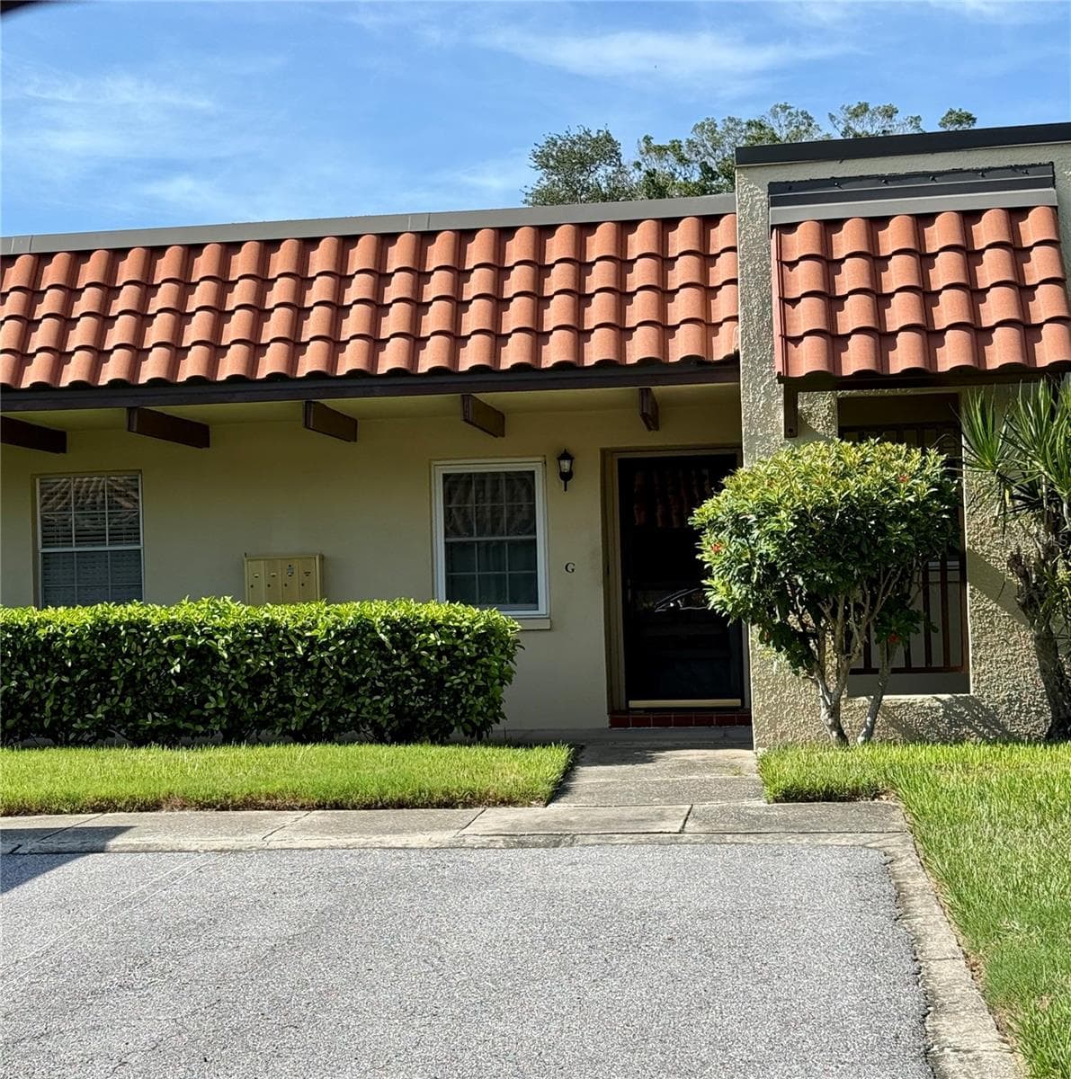 1701 PINEHURST RD #16G