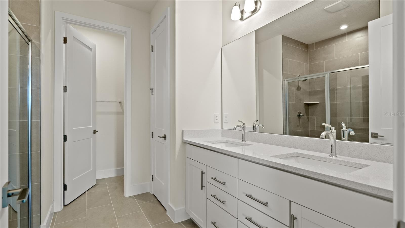 Single Family Residence at 30273 RUSTIC MILL ST, MOUNT DORA, photo 20 of 35