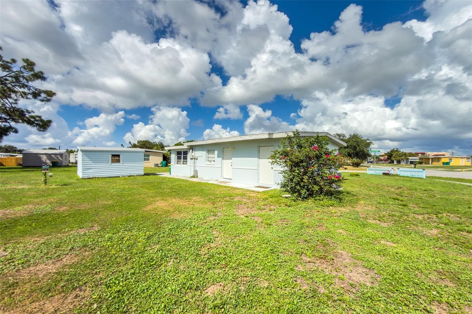 Single Family Residence at 3100 CRESTWOOD DR, PORT CHARLOTTE, photo 28 of 39