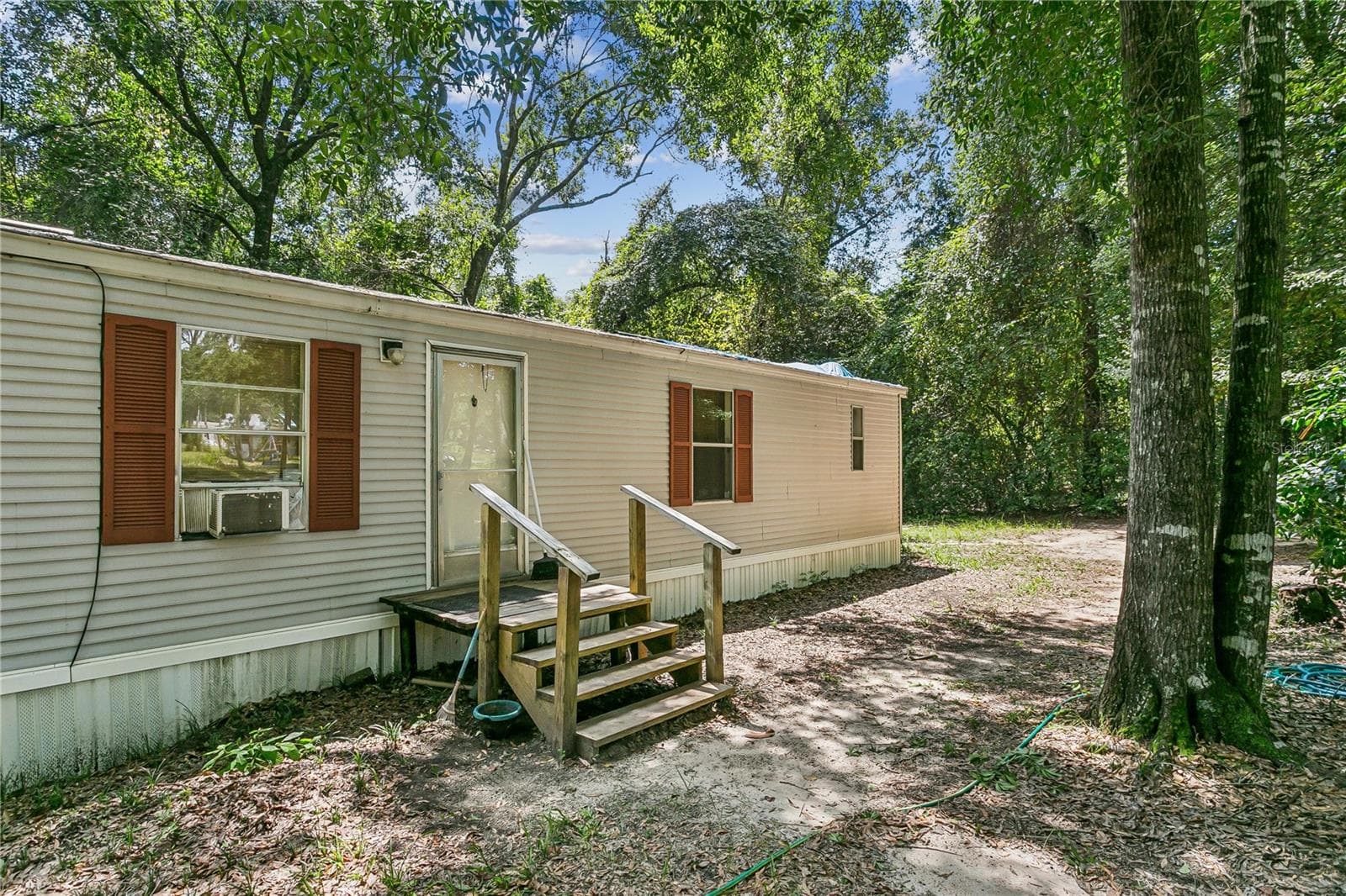 Manufactured Home at 2323 CAMORS RD, JAY, photo 3 of 30
