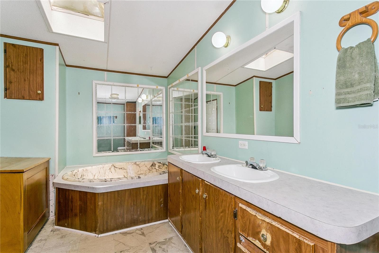 Manufactured Home at 2323 CAMORS RD, JAY, photo 21 of 30