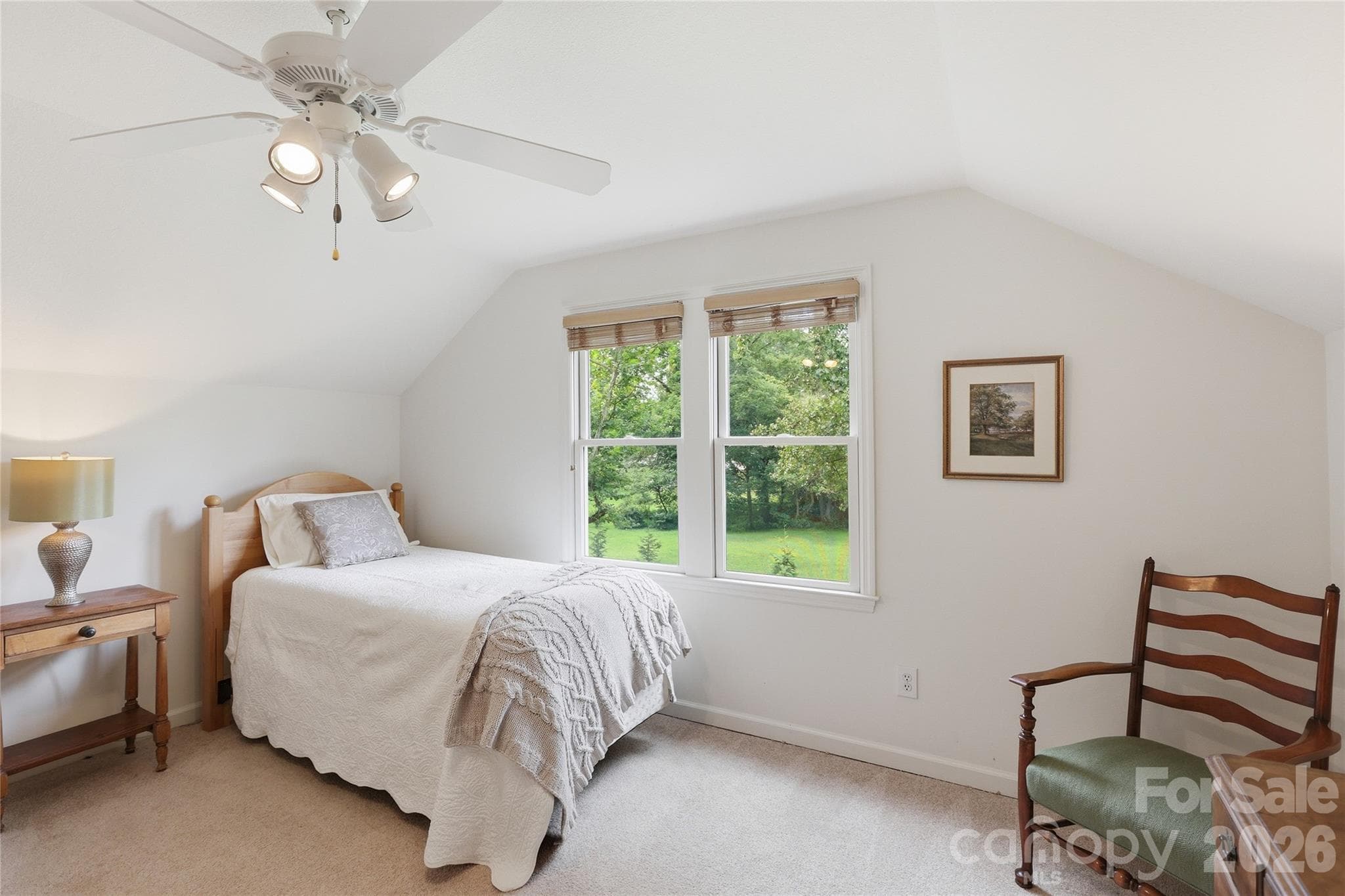 Private guest suite with views - 18 Creekside Way, Asheville