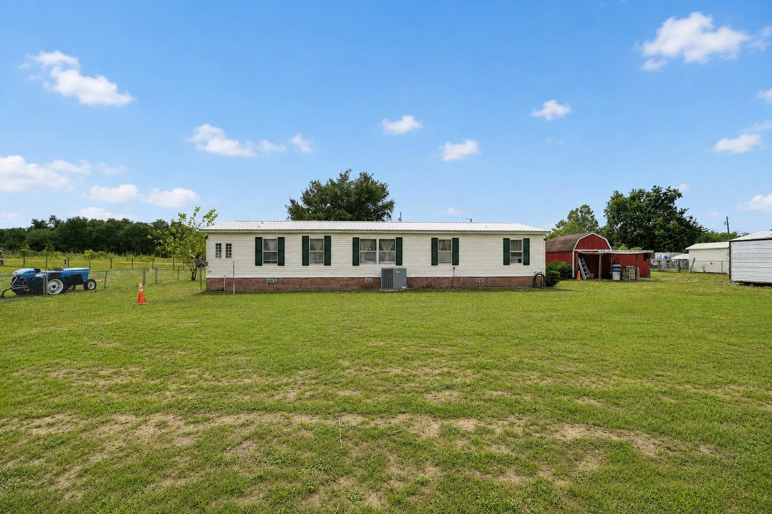 Back of Home - 15355 SE 113TH STREET RD, OCKLAWAHA