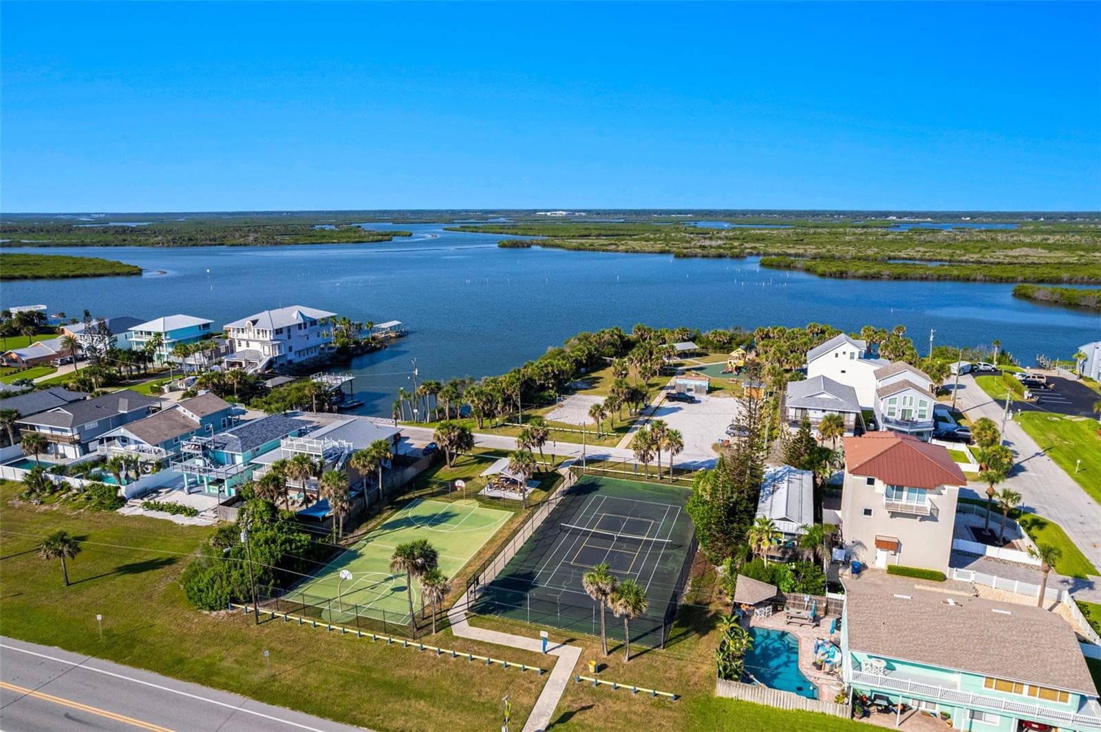Pickleball, basketball, fishing and playground at the park - 5575 S ATLANTIC AVE, NEW SMYRNA BEACH
