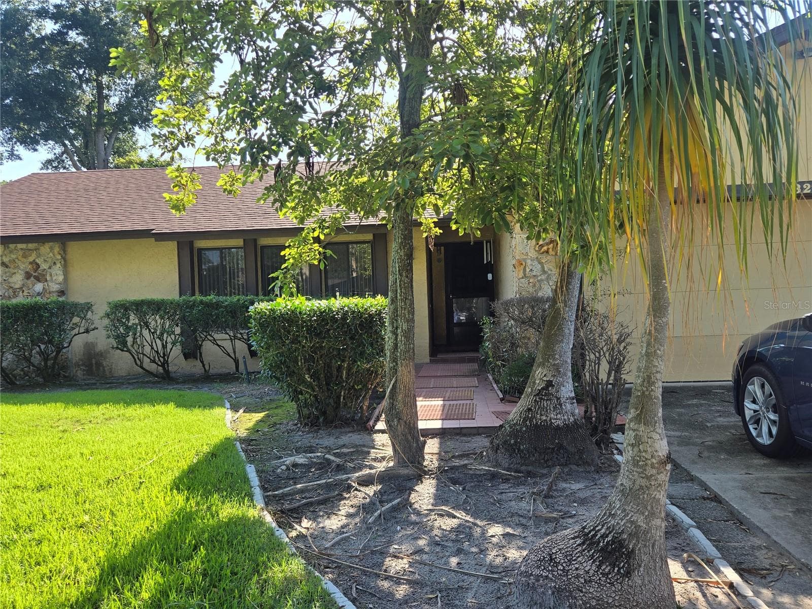 Single Family Residence at 827 RILL DR, ALTAMONTE SPRINGS, photo 2 of 21