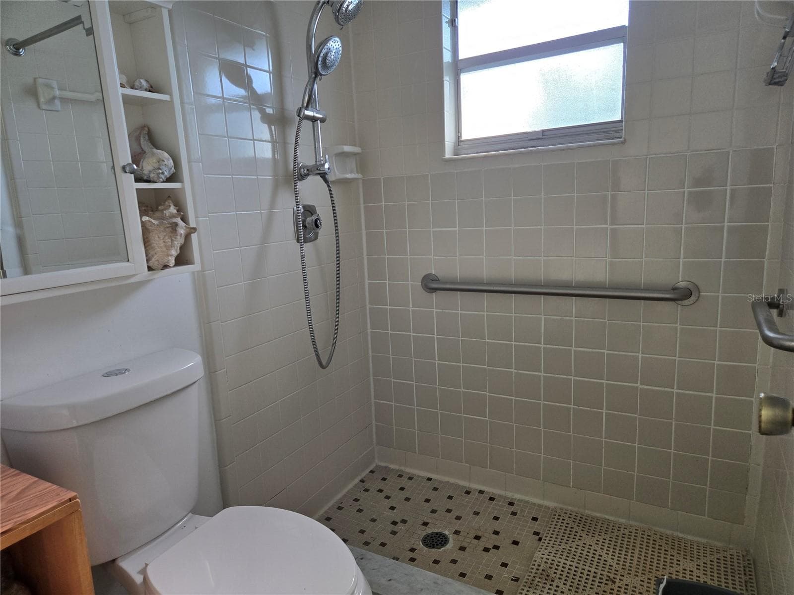 Single Family Residence at 827 RILL DR, ALTAMONTE SPRINGS, photo 14 of 21