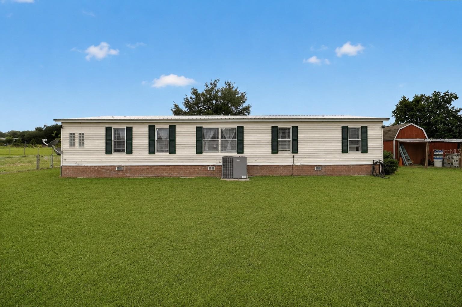 Back of Home - 15355 SE 113TH STREET RD, OCKLAWAHA
