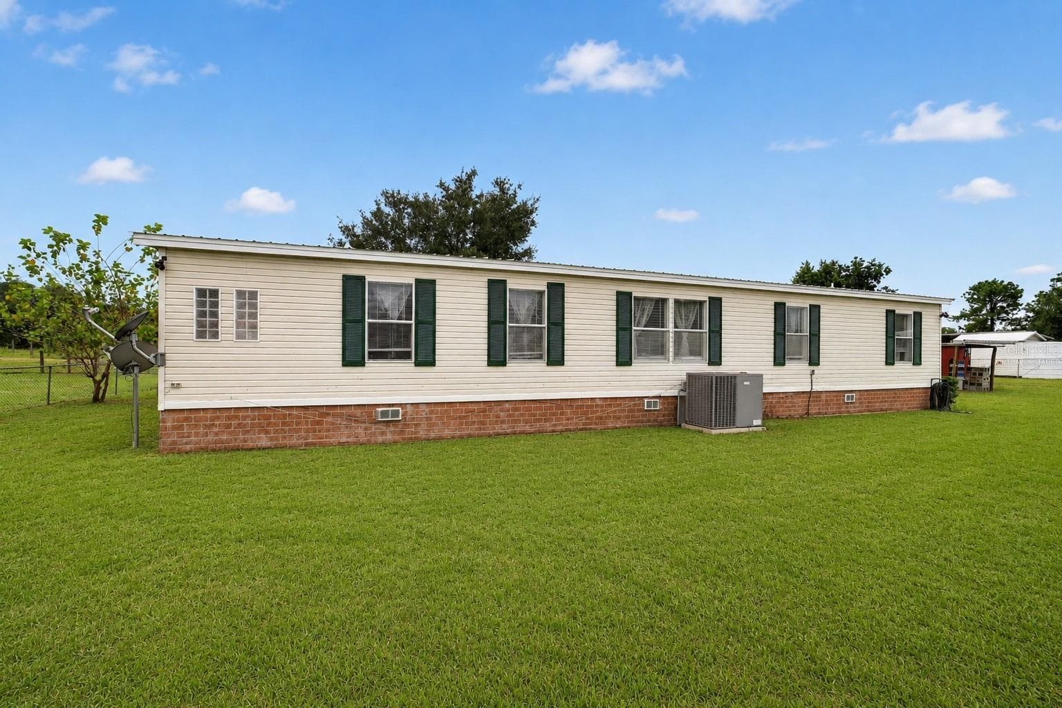 Back of Home - 15355 SE 113TH STREET RD, OCKLAWAHA