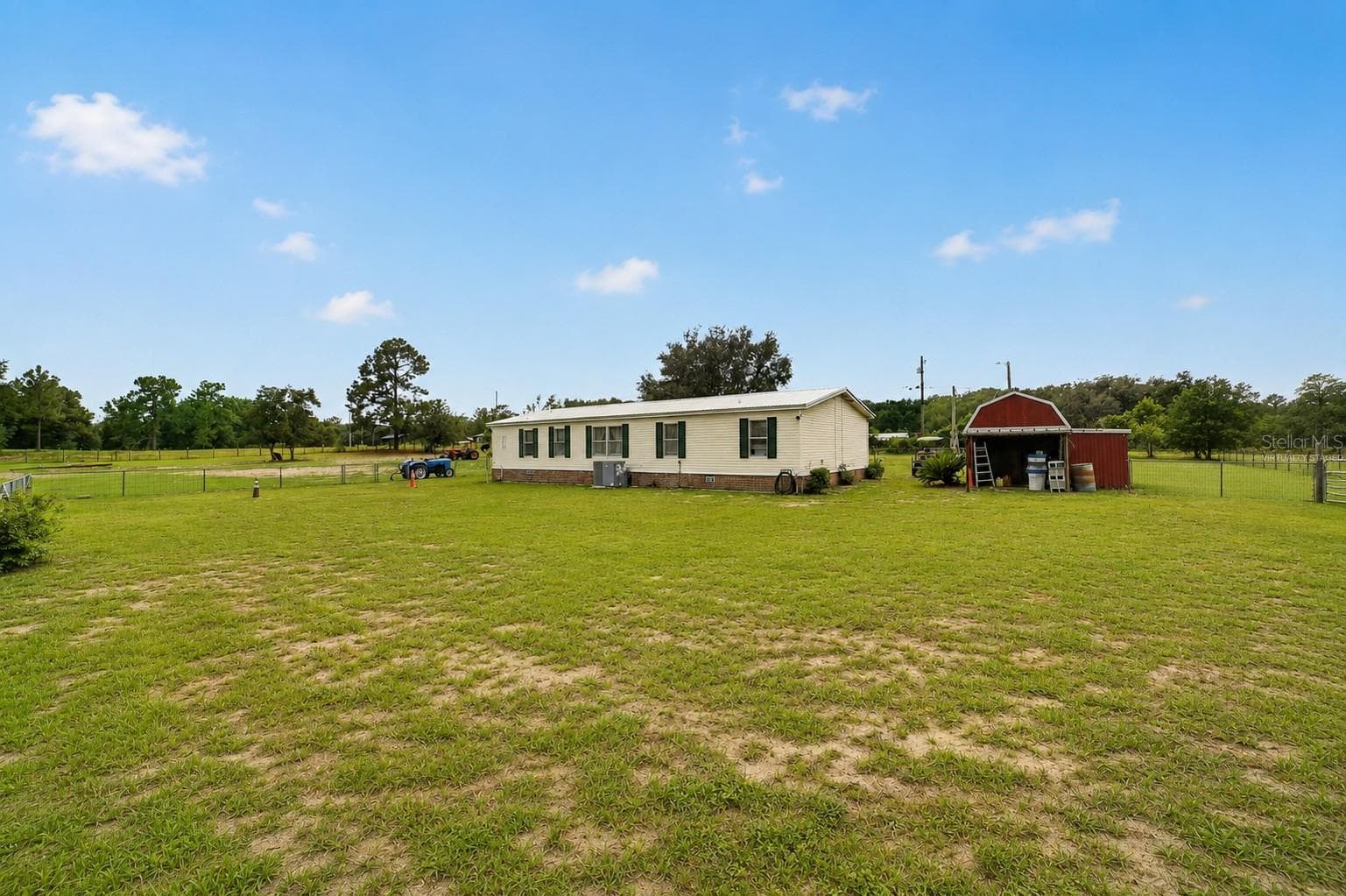 Back of Home - 15355 SE 113TH STREET RD, OCKLAWAHA