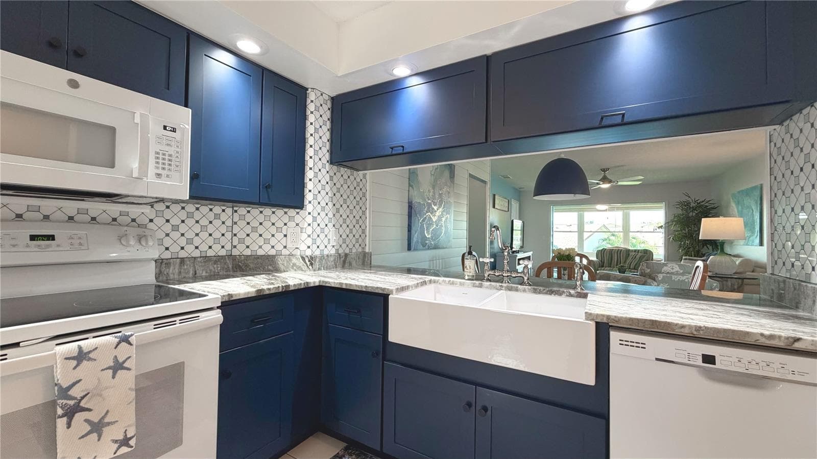 Condominium at 7163 28TH AVE W #7163, BRADENTON, photo 12 of 69