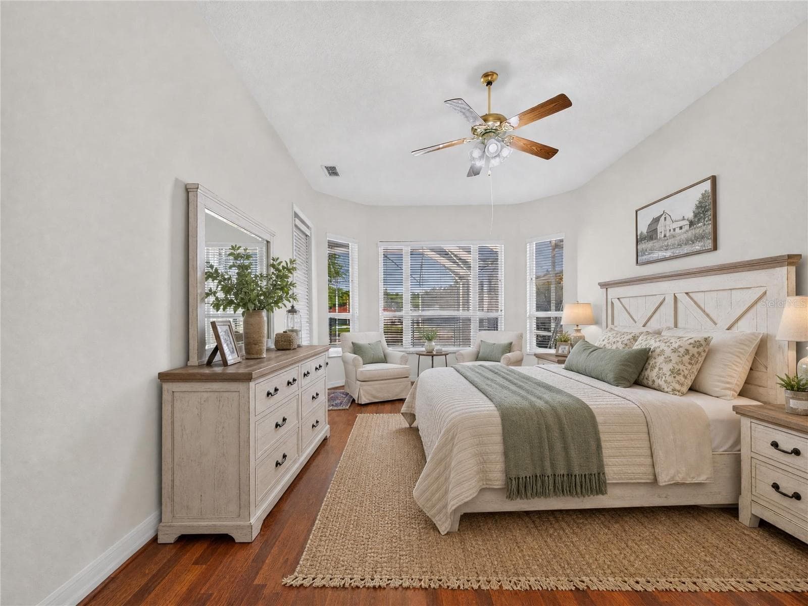 Virtually updated furnishiings. - 10207 ESTUARY DR, TAMPA