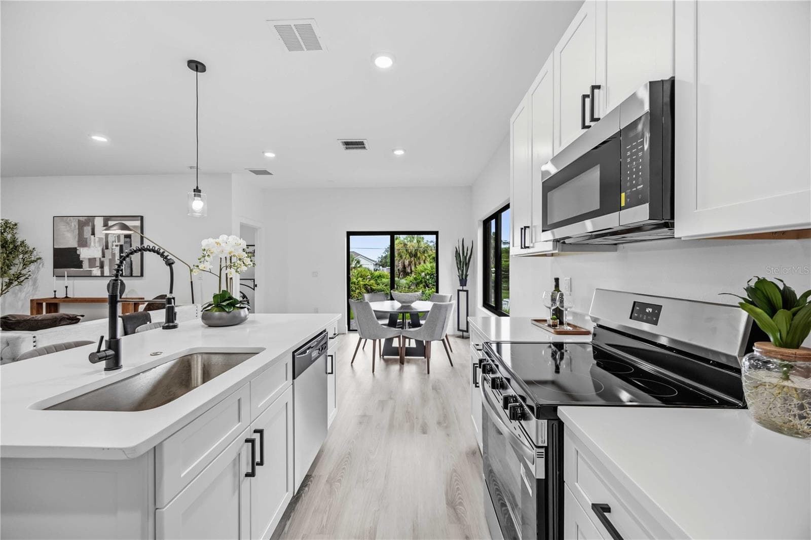 Single Family Residence at 8533 LANCELOT AVE, NORTH PORT, photo 5 of 25
