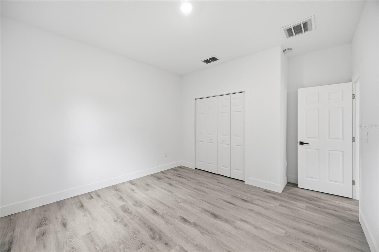 Single Family Residence at 8533 LANCELOT AVE, NORTH PORT, photo 16 of 25