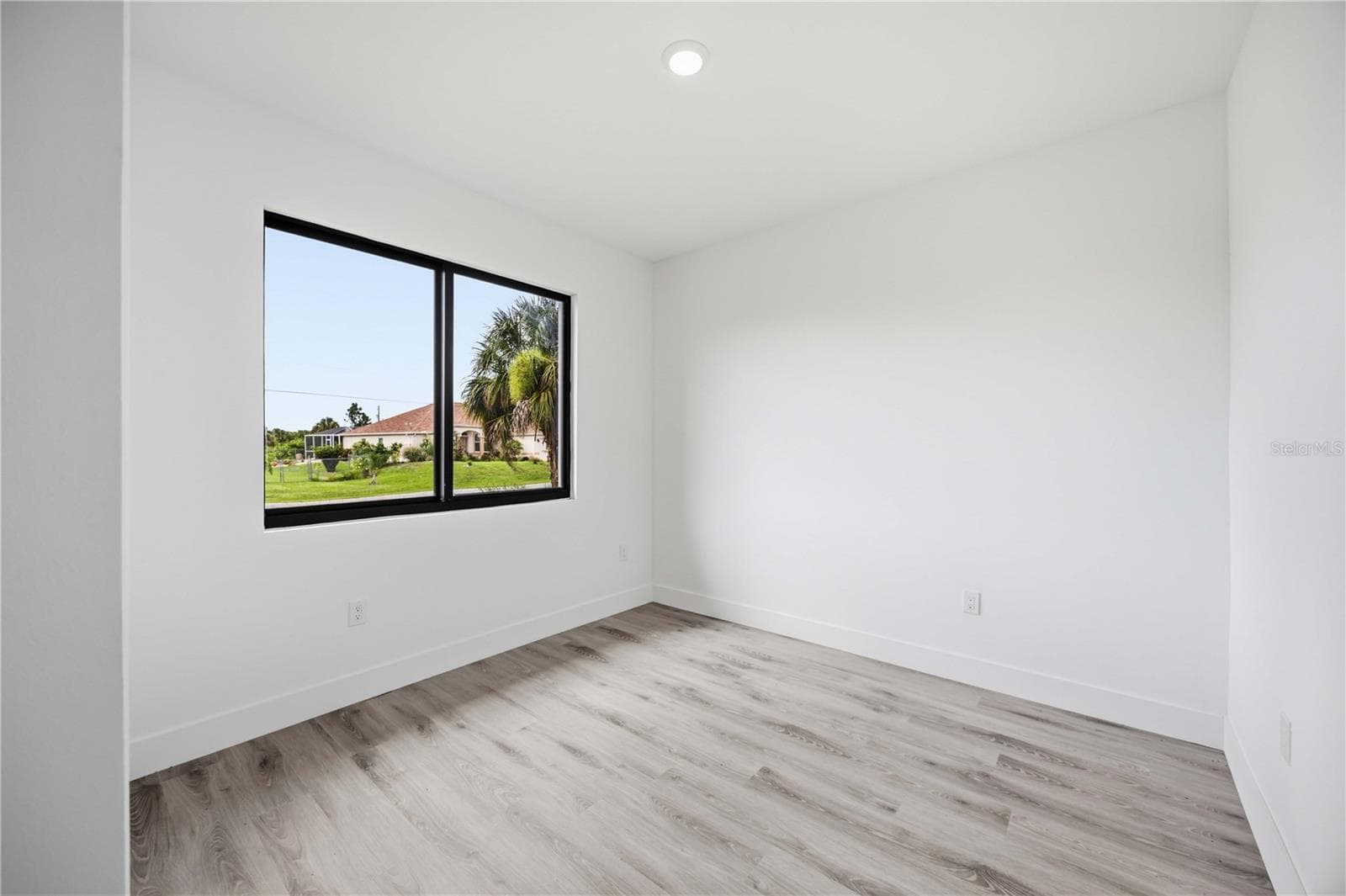 Single Family Residence at 8533 LANCELOT AVE, NORTH PORT, photo 22 of 25